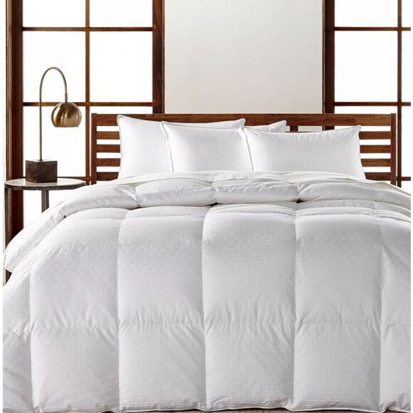 HOTEL COLLECTION
European White Goose Down Lightweight Hypoallergenic! - Picture 2 of 5